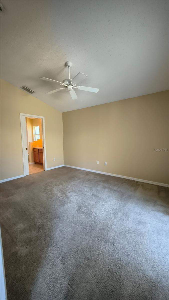 4 bedroom Single Family Residence at 16721 S Rolling Green Drive, Glenbrook Sub, Clermont — photo 3