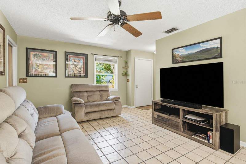 2 bedroom Single Family Residence at 1635 Brandywine Way, Concord Groves, Dunedin — photo 5