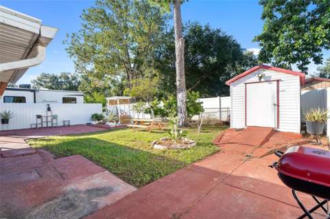 8513 Woodlake Drive, Tampa FL - photo 18 of 25