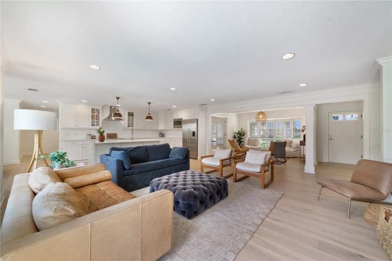 4 bedroom Single Family Residence at 1615 KING ARTHUR CIRCLE, KINGS ROW, MAITLAND — photo 5