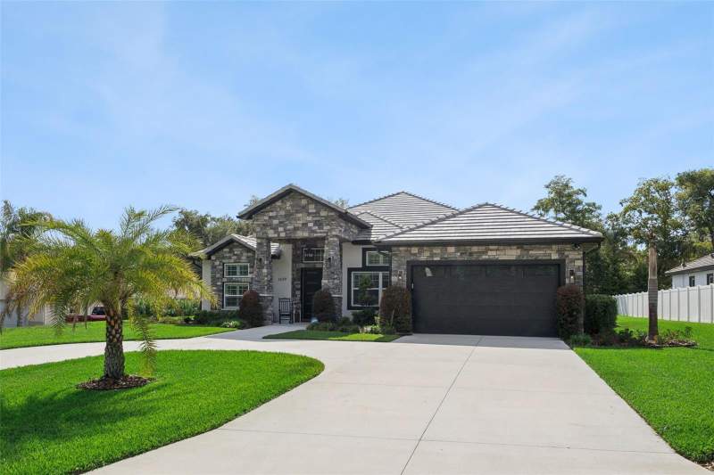 4 bedroom Single Family Residence at 1620 Bowman Street, Clermont Clermont Heights, Clermont — photo 2