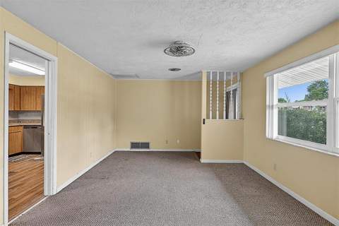 1508 Wildrose Lane, Daytona Beach FL - photo 8 of 46