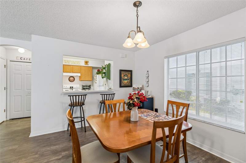 3 bedroom Townhouse at 4009 Dolphin Drive, Riverwalk At Waterside Island, Tampa — photo 4