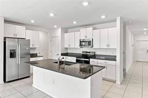 5375 Blue Horizon Way, Wimauma FL - photo 9 of 49