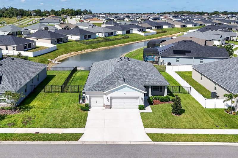 4 bedroom Single Family Residence at 1439 Melrose Street, Lakes Tr 6, Lake Alfred — photo 3