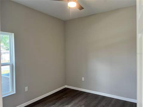 5008 Finders Court, Tampa FL - photo 10 of 13