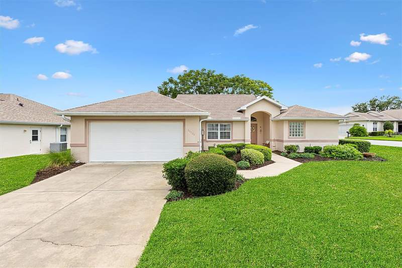 3 bedroom Single Family Residence at 11736 SE 176th Place Road, Stonecrest, Summerfield — photo 3