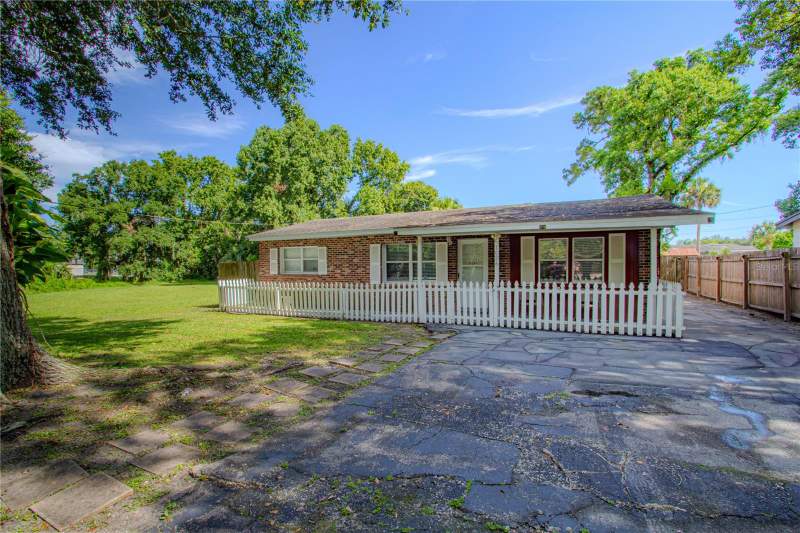 4 bedroom Single Family Residence at 1026 Sarita Street, Dreamwold, Sanford — photo 2