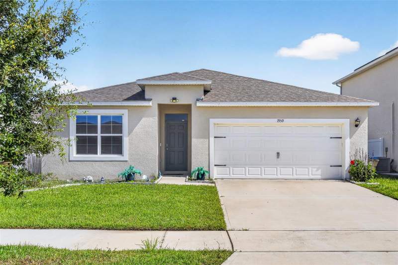 4 bedroom Single Family Residence at 1959 Cacutta Way, Kindred, Kissimmee — photo 2