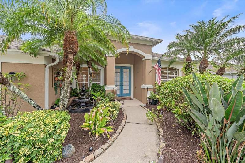3 bedroom Single Family Residence at 11915 Clubhouse Drive, Summerfield Village Sp D Un 1, Lakewood Ranch — photo 3
