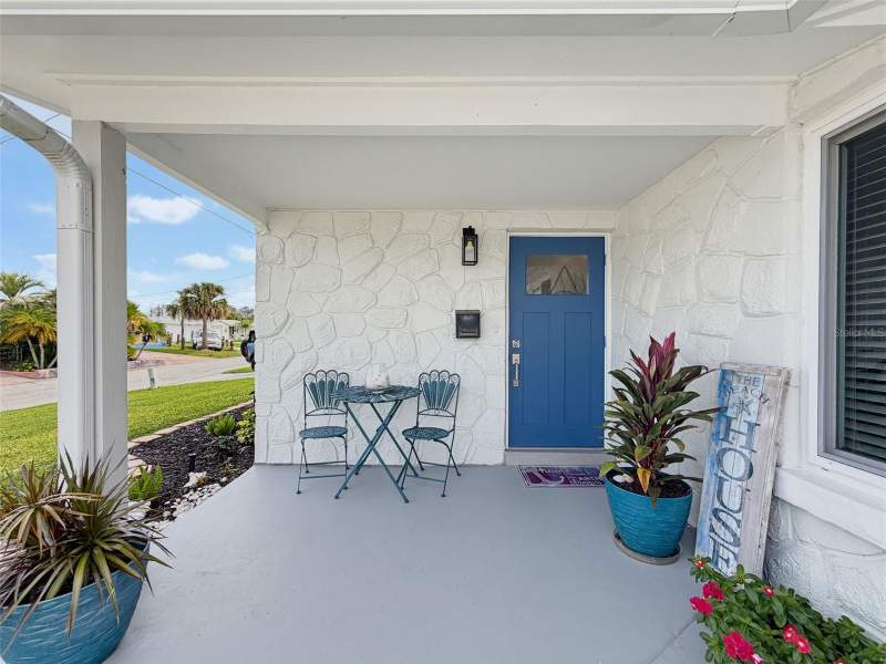 2 bedroom Single Family Residence at 6618 Leeside Isle, Leisure Beach, Hudson — photo 5