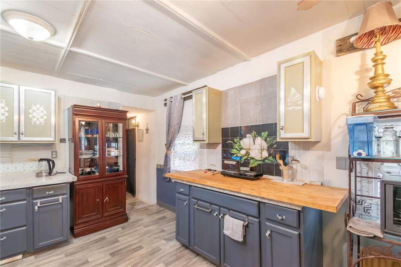 2 bedroom Mobile Home at 3355 SE 92nd Street, Big Ridge Acres, Ocala — photo 4
