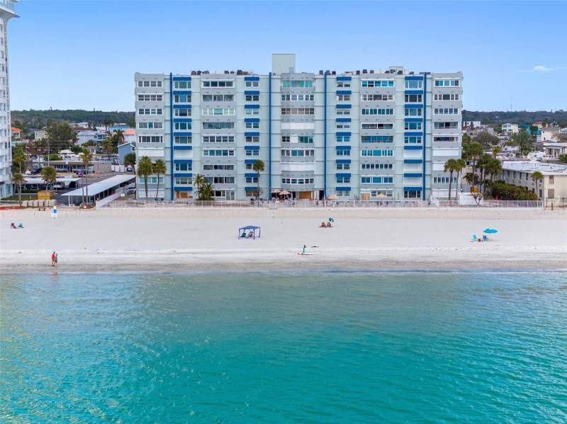 2 bedroom Condominium at 17400 Gulf Boulevard #I3, Tower Isle Condo, Redington Shores — photo 2