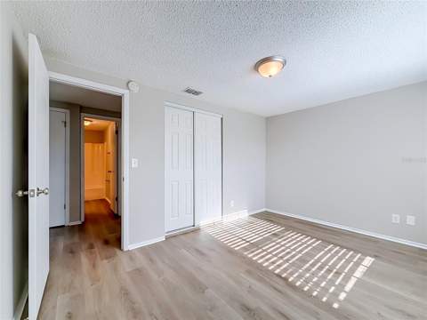 7606 Woodland Oaks Court, Tampa FL - photo 20 of 34