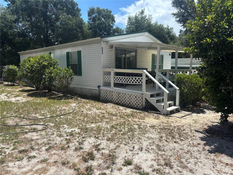 2 bedroom Manufactured Home at 2695 NE 147th Court, Silver Spgs Campsites, Silver Springs — photo 4