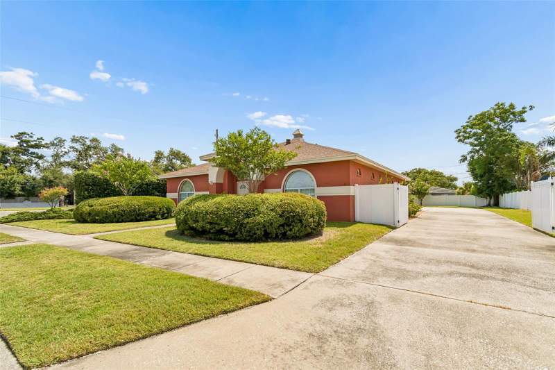 4 bedroom Single Family Residence at 7791 Carver Court, Boulevard Woodlands, Seminole — photo 4