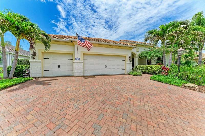 4 bedroom Single Family Residence at 12642 Harney Street, Grand Palm Ph 2AB & 2AC, Venice — photo 4