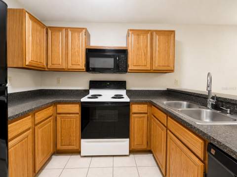 81 SE 16th Avenue #D101, Gainesville FL - photo 9 of 29