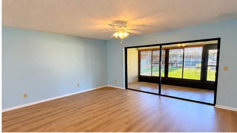 2 bedroom Condominium at 2502 Royal Pines Circle #5B, Village On The Green, Clearwater — photo 3