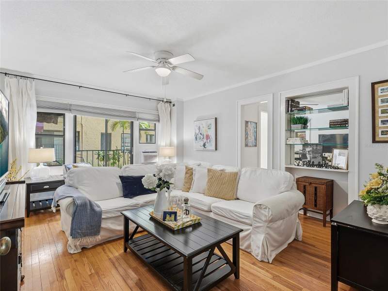 1 bedroom Condominium at 130 4th Avenue #107, Flori De Leon Apts Co-Op, St Petersburg — photo 3