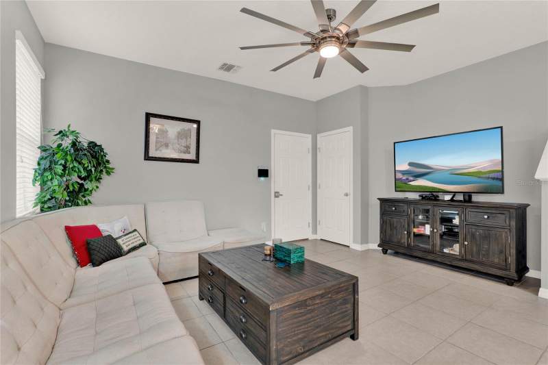 3 bedroom Townhouse at 1335 E 10th Street, Ambergate, Apopka — photo 4