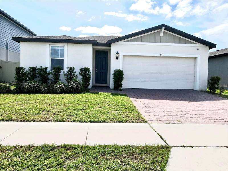 909 CAMBRIDGE DRIVE home for sale in Lucerne Park Reserve Homes for Sale: 15 Homes, From $230K