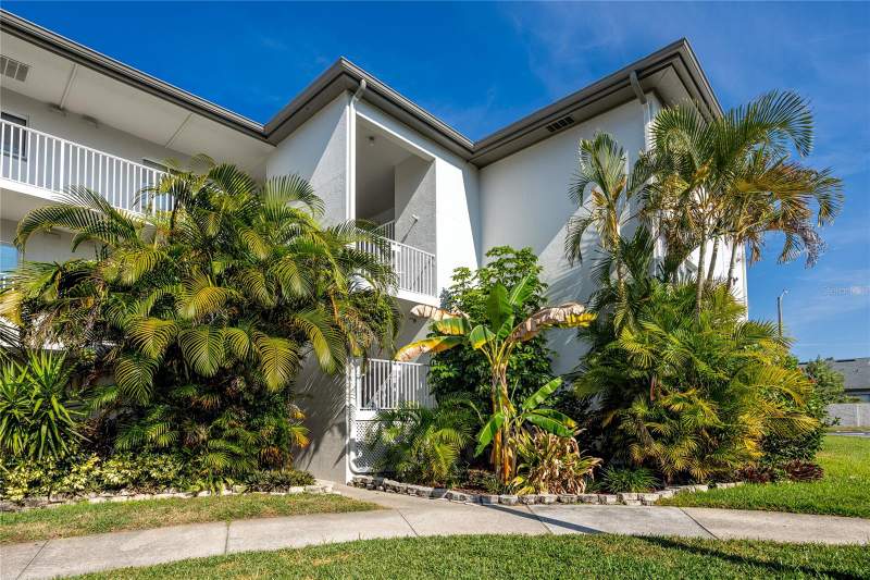 2 bedroom Condominium at 2737 Enterprise Road #112, Oaks Of Northwood Condo, Clearwater — photo 4