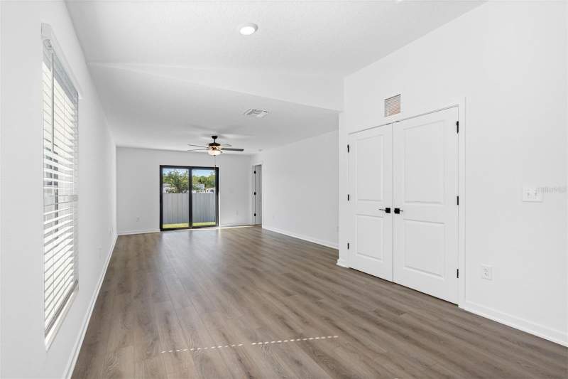 3 bedroom Single Family Residence at 5220 Wendal Street, Spring Hill, Spring Hill — photo 5
