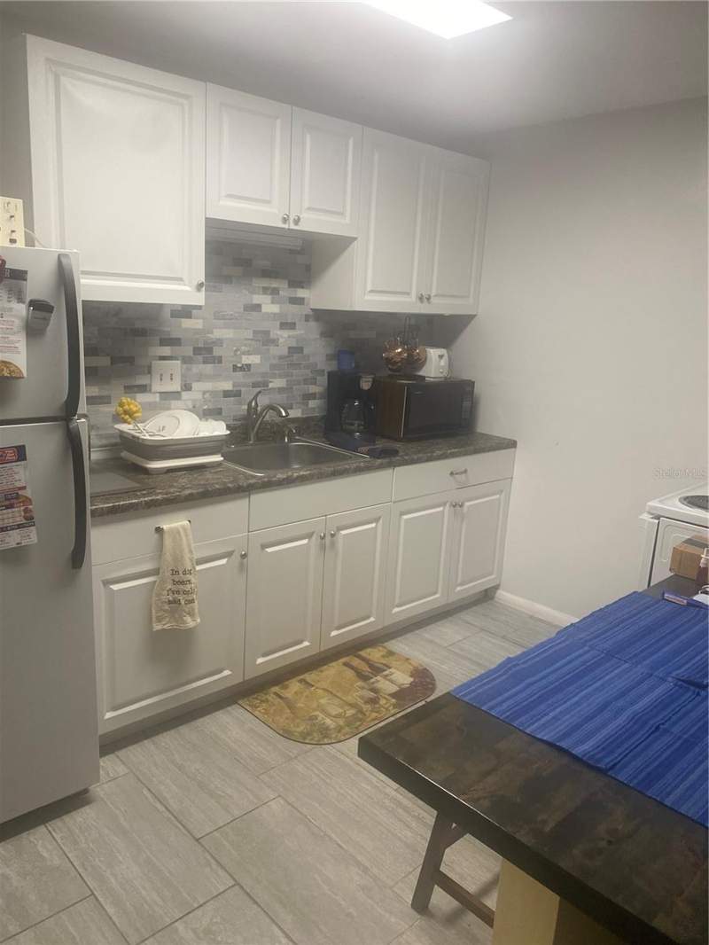 1 bedroom Condominium at 1015 SW 9th Street #C-2, Tumblin Creek Condominium, Gainesville — photo 4