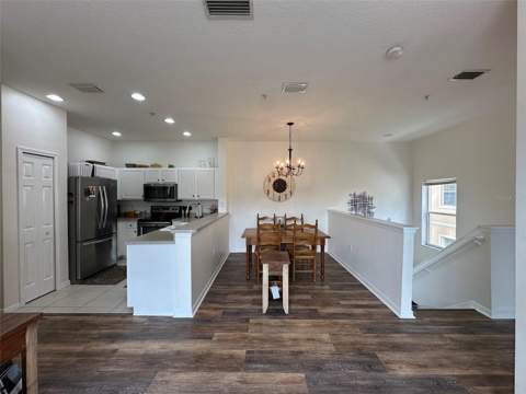 3815 Parkridge Circle #2-203, Sarasota FL - photo 8 of 20