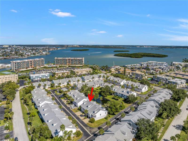 2 bedroom Townhouse at 159 Sun Isle Cir, Sun Ketch Condo, Treasure Island — photo 3