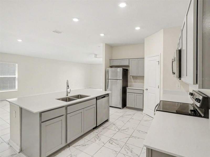 4 bedroom Single Family Residence at 4410 Holstein Street, Old Hickory Ph 1 & 2, St Cloud — photo 5
