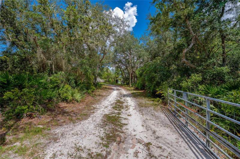 3 bedroom Manufactured Home at 41330 Ford Road, Eustis, Eustis — photo 3
