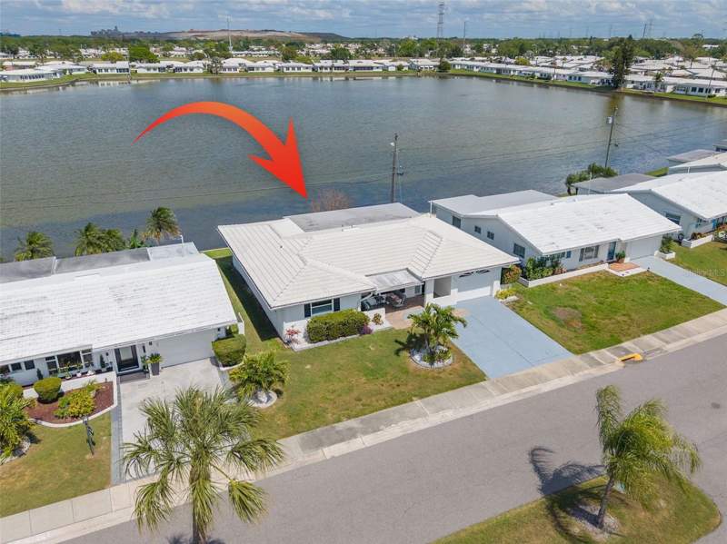 9705 MAINLANDS BOULEVARD home for sale in Mainlands Of Tamarac By The Gulf