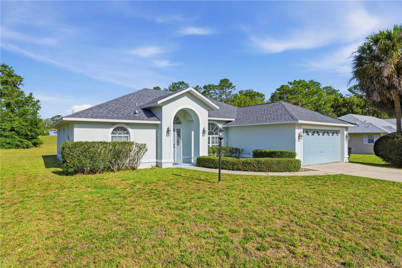 3 bedroom Single Family Residence at 10772 SW 53rd Circle, Kingsland Country Estate, Ocala — photo 2