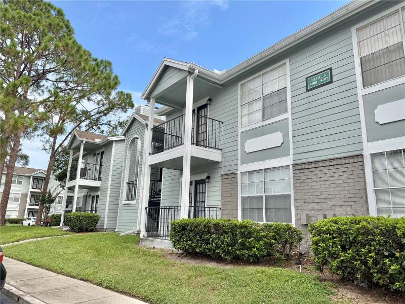 2550 N ALAFAYA TRAIL #5103 home for sale in Waterford Landing Condo