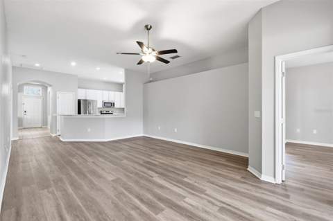 427 Fern Gulley Drive, Seffner FL - photo 9 of 51