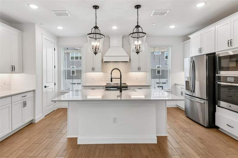 4 bedroom Townhouse at 230 Pasquala Way, Townes At Northlake, Oviedo — photo 2