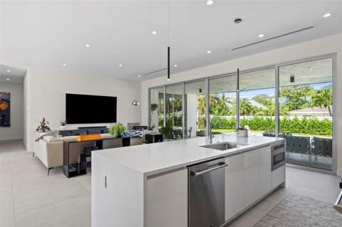 1304 Indian Rocks Road, Belleair FL - photo 9 of 81
