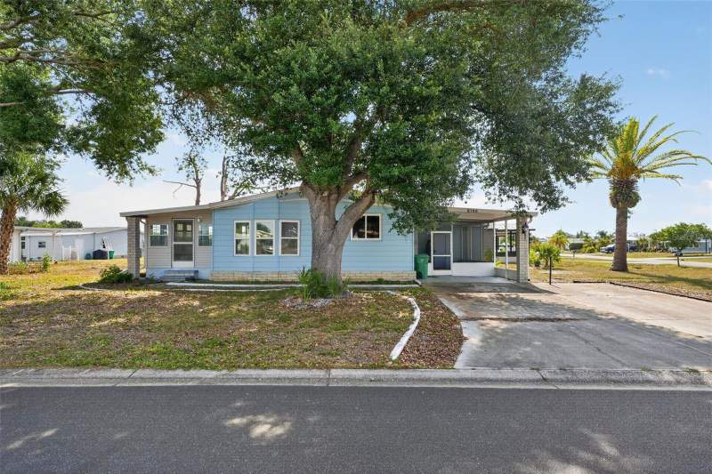 6198 ORIOLE BOULEVARD home for sale in Lemon Bay Isles