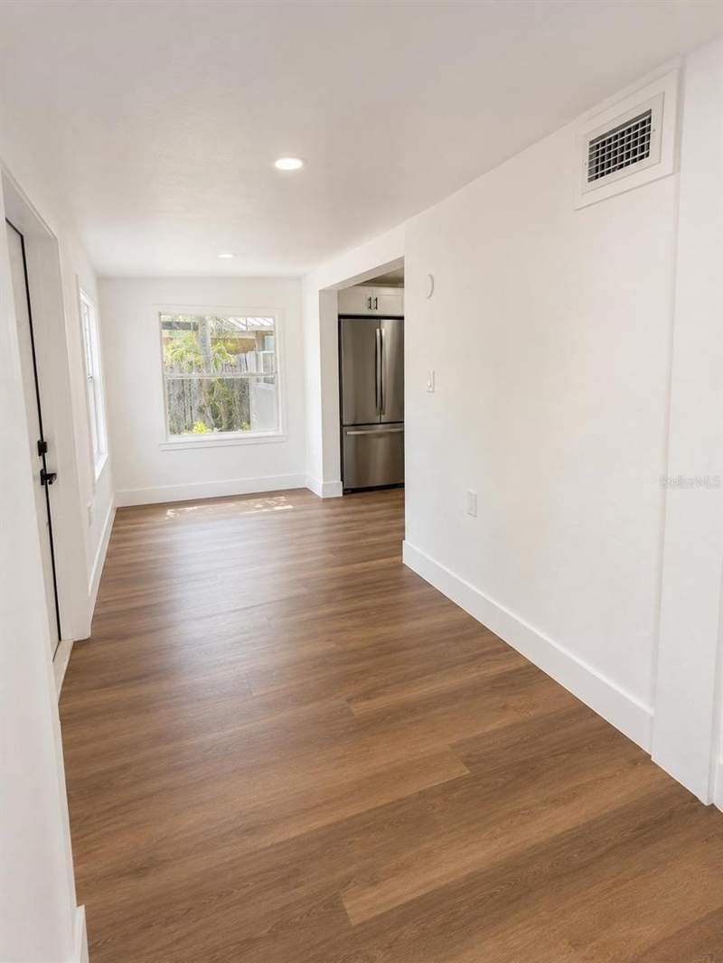 2 bedroom Single Family Residence at 7211 James Street, Glendale Heights, Port Richey — photo 5