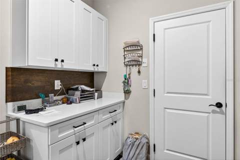 6946 Talamore Drive, Wesley Chapel FL - photo 15 of 76