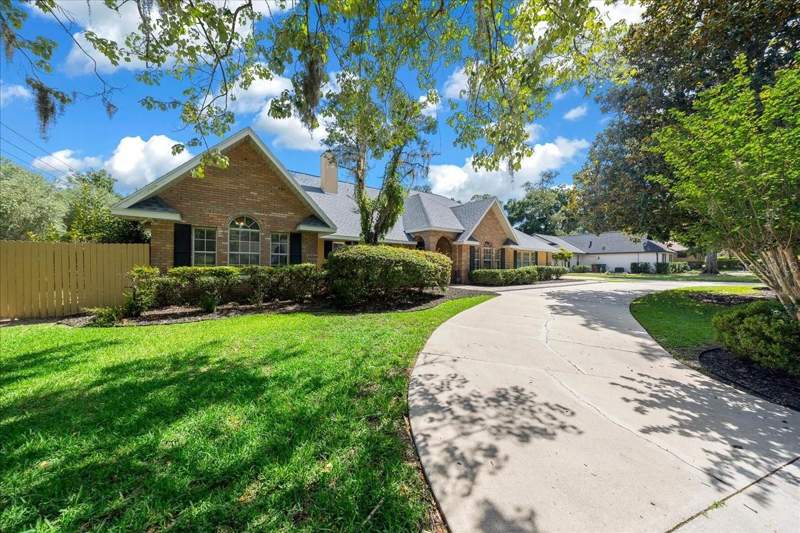 4 bedroom Single Family Residence at 2420 SE 15th Street, Wood Rdg Add 01, Ocala — photo 2