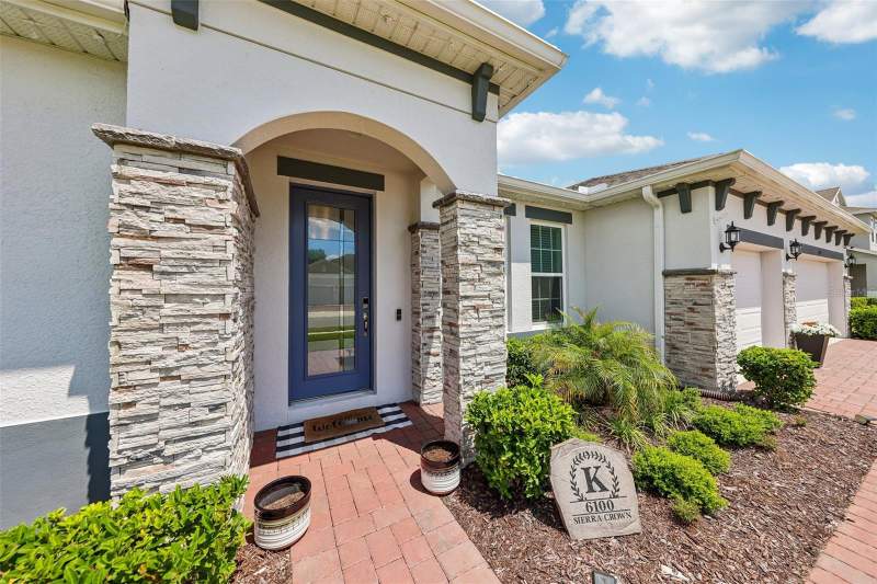 4 bedroom Single Family Residence at 6100 Sierra Crown Street, Bargrove Ph I, Mount Dora — photo 2