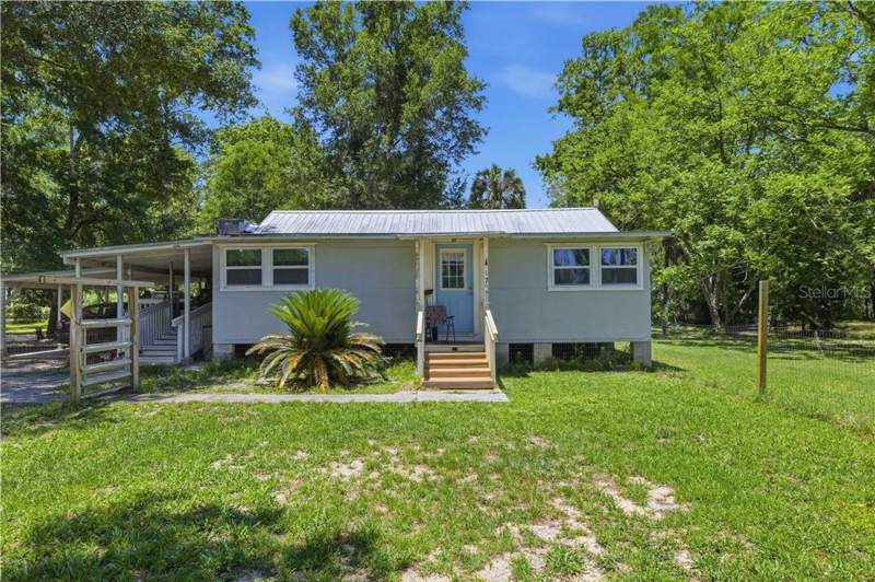 2 bedroom Single Family Residence at 17631 SE 37th Avenue, Inglis, Inglis — photo 5