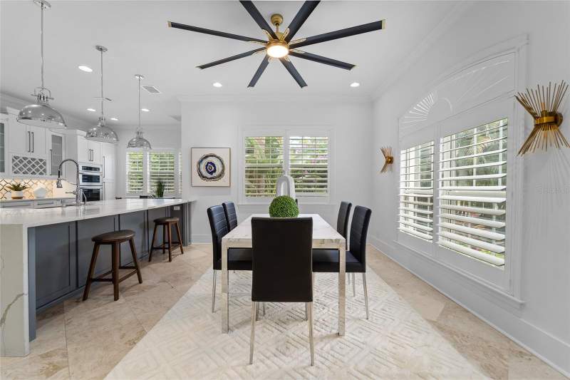 4 bedroom Single Family Residence at 4802 W Beachway Drive, Beach Park, Tampa — photo 5