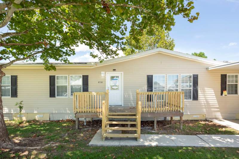 3 bedroom Manufactured Home at 8336 Chance Drive, Wilder Trace Ph 01, Lakeland — photo 2