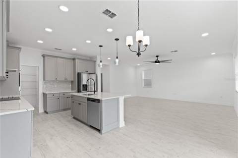 7421 Notched Pine Bend, Wesley Chapel FL - photo 18 of 54
