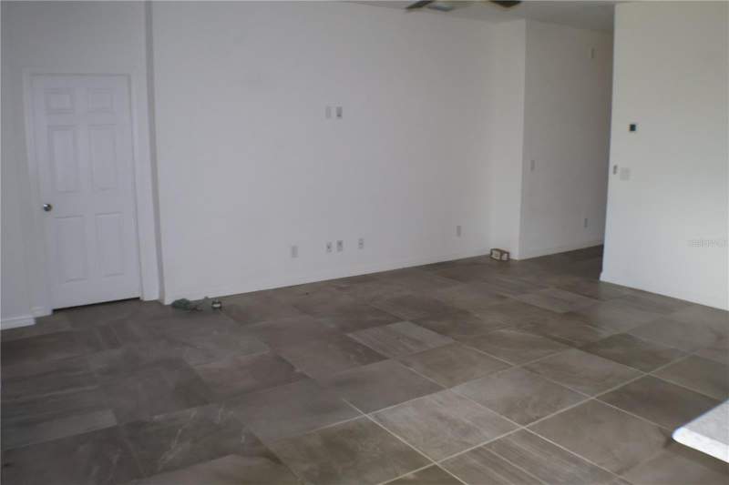 4 bedroom Single Family Residence at 453 IRONSIDE TRAIL DRIVE, PRESERVE/SUNRISE PH 3, GROVELAND — photo 3