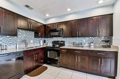 5116 Beach Drive #D, St Petersburg FL - photo 15 of 89